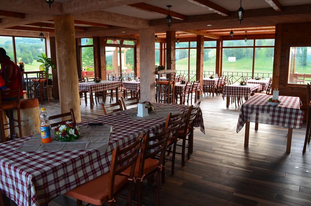 Apartmani I Restoran Sljeme Žabljak Eksteriør bilde