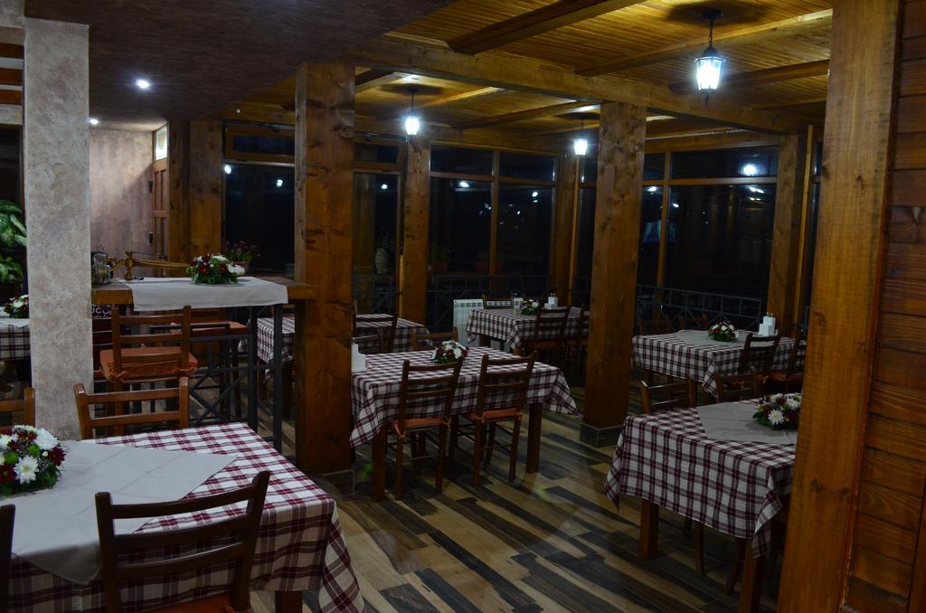 Apartmani I Restoran Sljeme Žabljak Eksteriør bilde